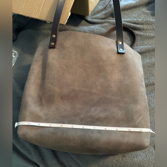 Portland leather goods large tote, true unicorn color groupie gray. 🦄 - Picture 11 of 15